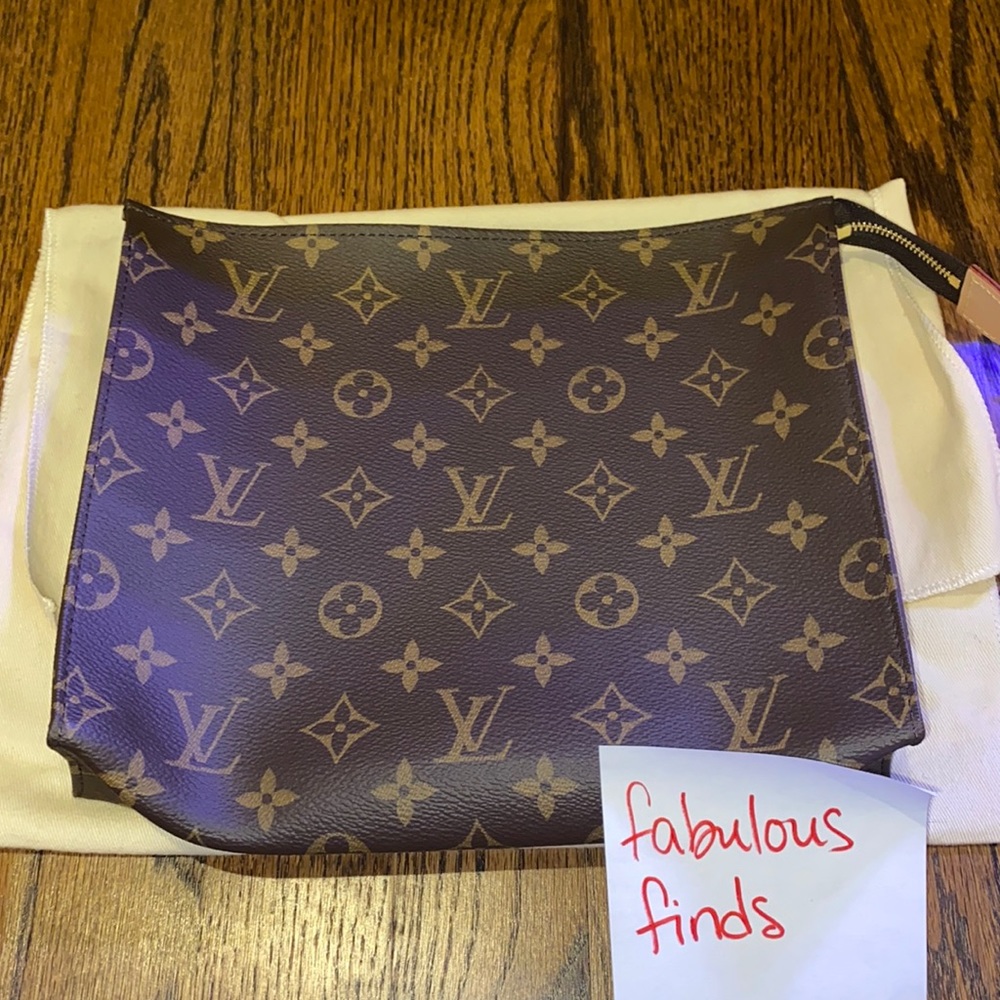 Louis Vuitton Toilet 26 MNG NEW